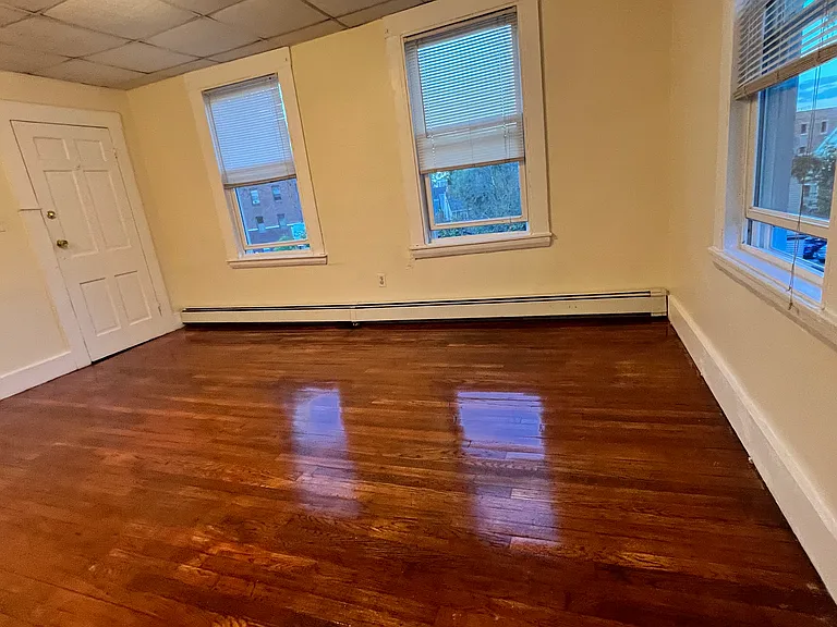 138 Hampshire St #3 — Photo 11