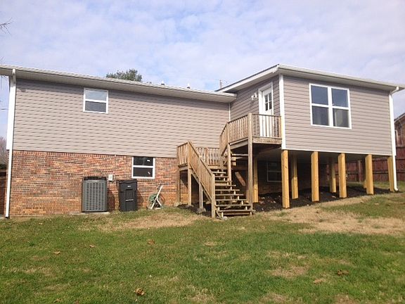 5th image of 1220 Deneen Ln