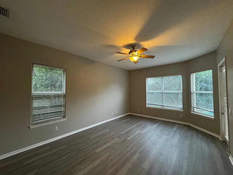 2521 Roat Dr — Photo 25