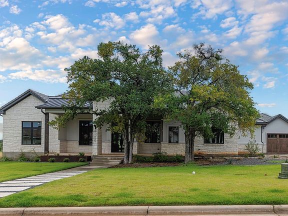 2nd image of 1005 Cimarron Hills Trl W