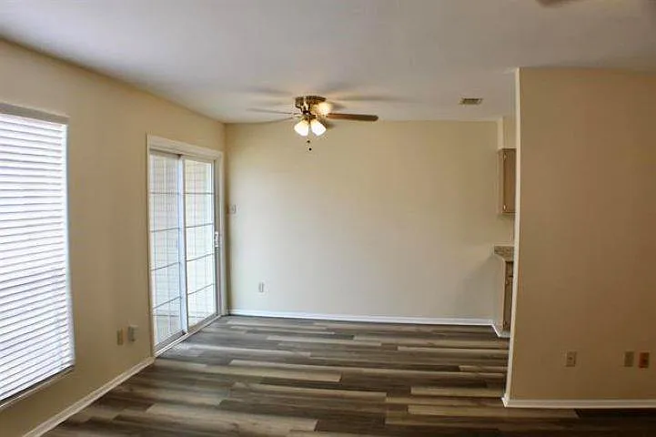 8690 Manion Dr — Photo 12