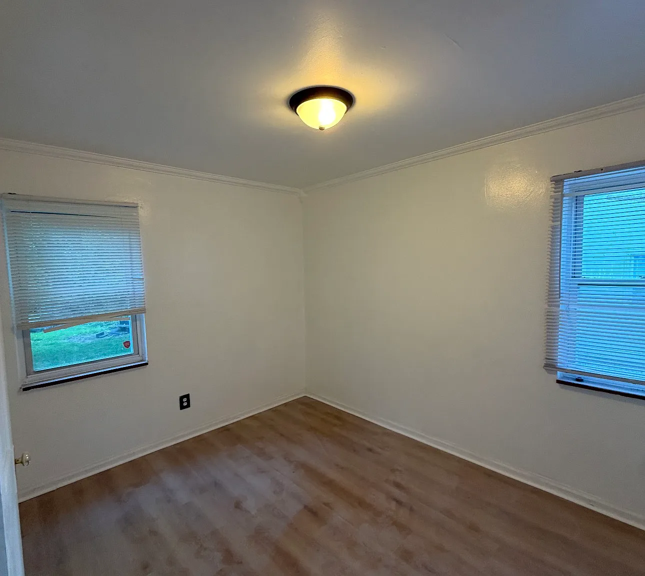 3 bed, 1300 sqft, $1,750 — Photo 2
