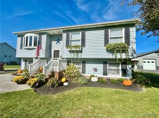 12044 Rapids Rd, Akron, NY 14001