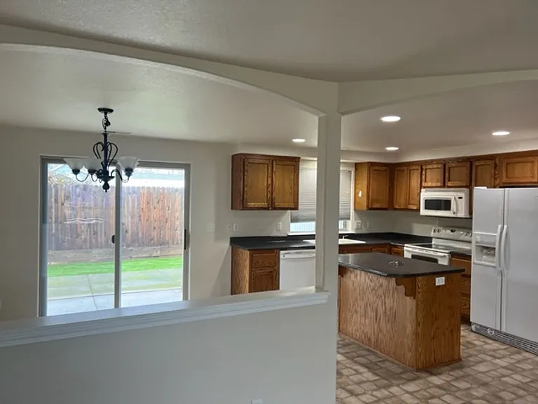 2346 Stonefield Way — Photo 2