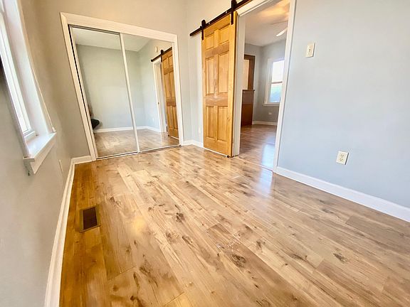 5th image of 3657 S Marshfield Ave #1R
