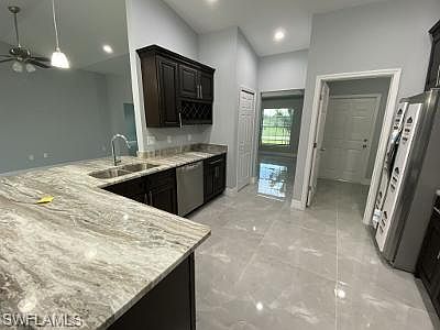 4th image of 2908 31st St W Unit 1