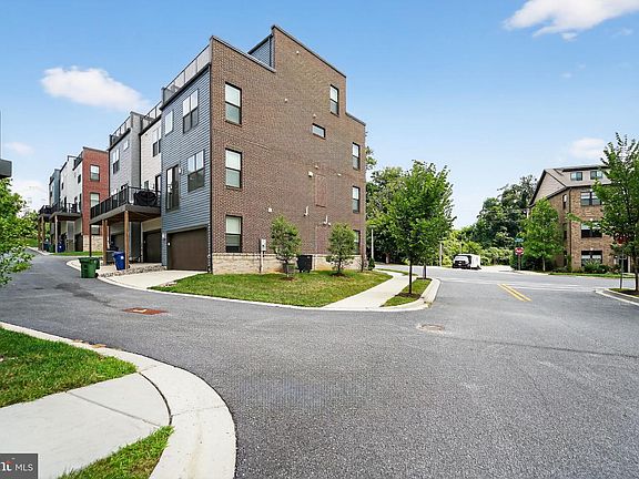 3rd image of 4341 Laplata Ave