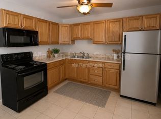 518 W Murray St APT C, Macomb, IL 61455