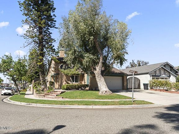 2nd image of 2461 Pinewood Pl