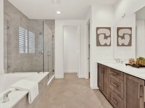 917 Woodhaven Rd, San Marcos, CA 92069