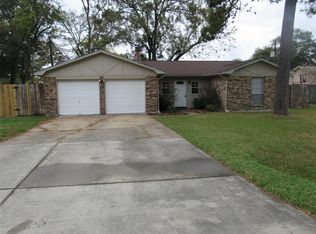 7507 Maple Ln, Baytown, TX 77521
