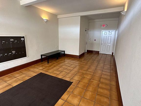 5th image of 125 Gardenside Dr #43deb0fc8