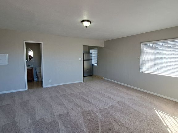 3rd image of 1719 Fairfield Ave APT 2
