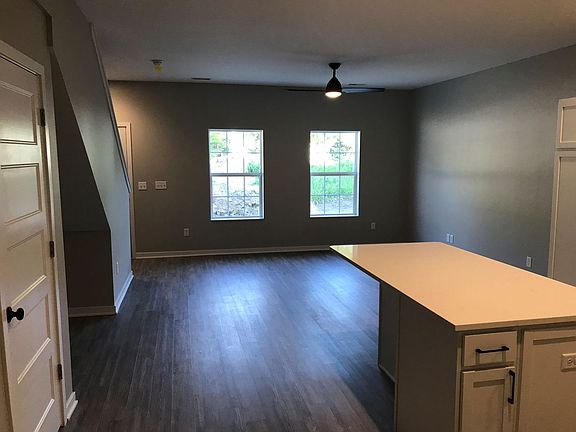 5th image of 4525 100th St #4541