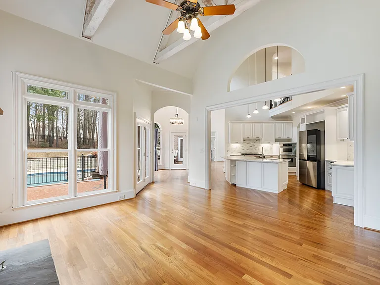 2373 Bronze Oak Ln — Photo 5