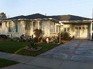 5th image of 13318 Traub Ave