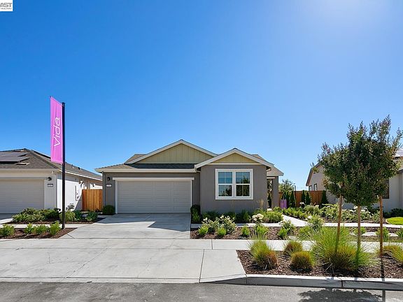5th image of 1049 Briar Ct