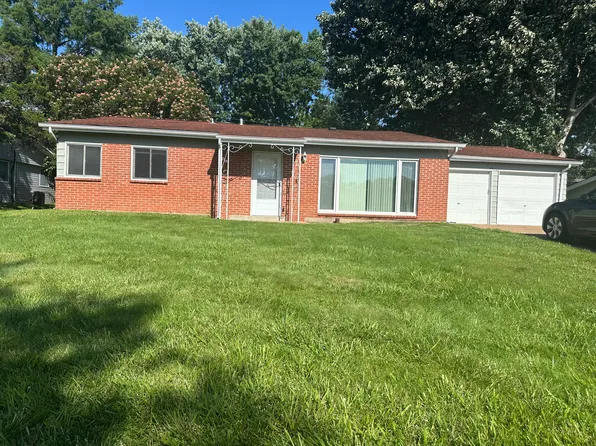 1018 Tempo Dr, Saint Louis, MO 63146