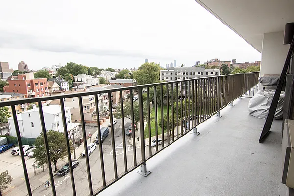 Sold by NY Space Finders Inc. | media 16