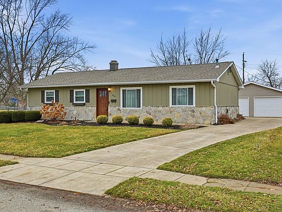 2nd image of 600 N Crescent Dr