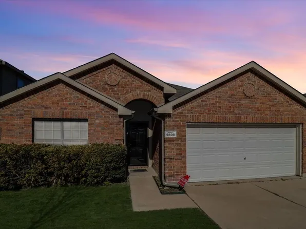 9808 Autumn Sage Dr, Fort Worth, TX 76108