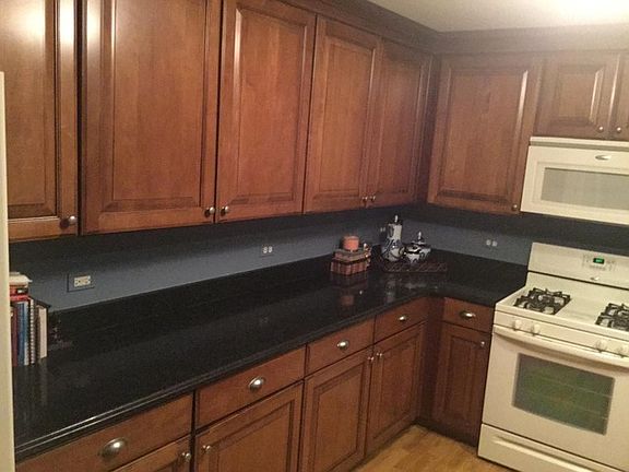 3rd image of 855 E 22nd St APT 117