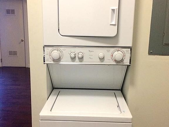5th image of 309 Sunset Ave APT 203