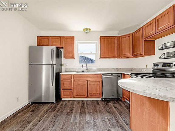 5th image of 2736 Ben Ct