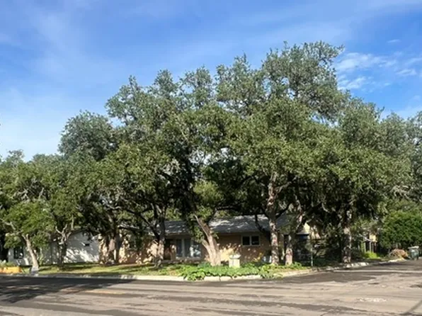 809 Franklin Dr, San Marcos, TX 78666