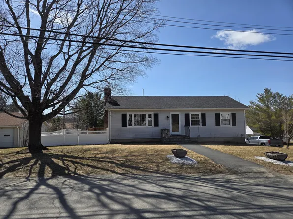 19 Hillcrest Drive, Brewer, ME 04412