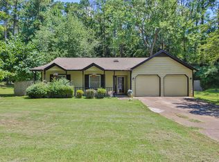 490 Sherwood Oaks Rd, Stone Mountain, GA 30087