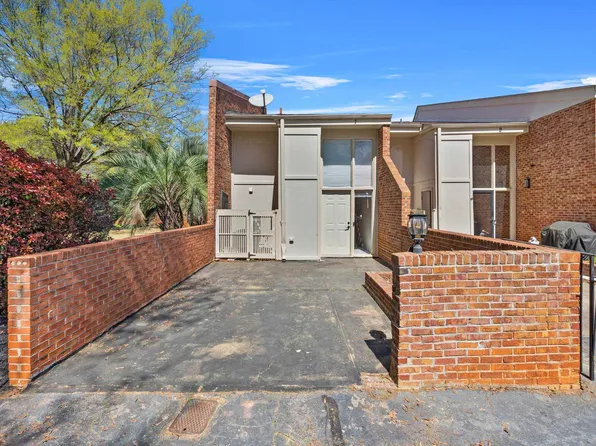 1 Low Hill Ln, Lexington, SC 29072