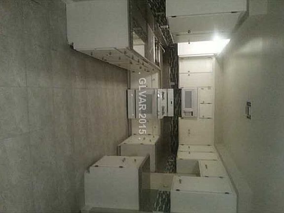 2nd image of 4500 Mayflower Ln