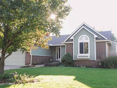 4301 Country Ln, Wichita, KS, 67220