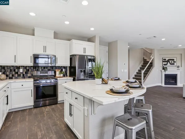 2565 Modena Dr, Pittsburg, CA 94565