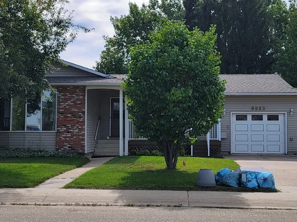 9933 76a Ave, Grande Prairie, AB T8V 3Y5