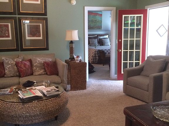 Newly painted Great room