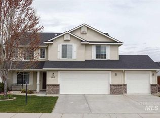 2856 W Lost Rapids Dr, Meridian, ID 83642