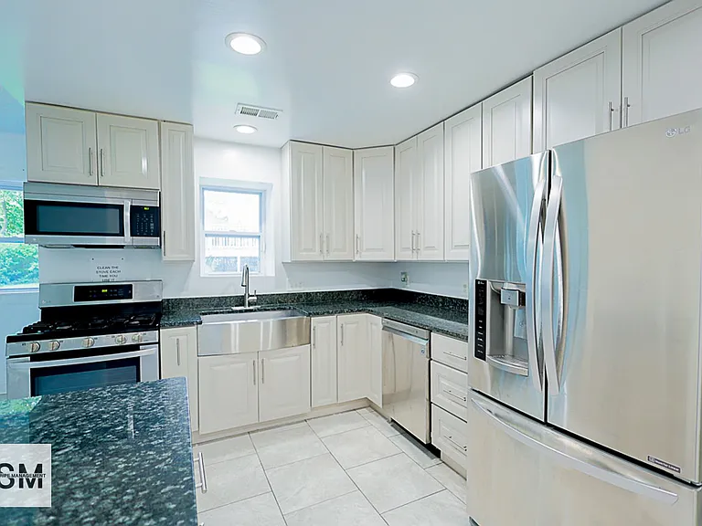 9615 51st Pl — Photo 10
