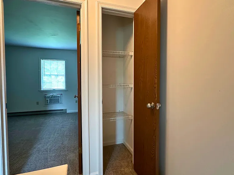 108 Bradford Dr — Photo 16