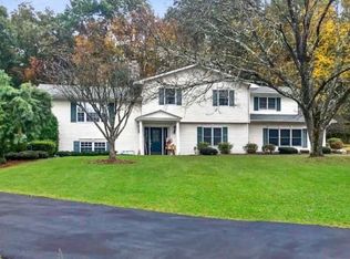 706 Keystone Dr, Stroudsburg, PA 18360