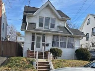 110-31 196th St, Saint Albans, NY 11412