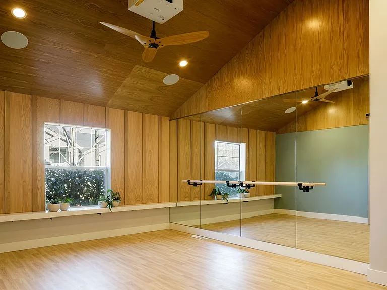 Avana Birch Pointe — Photo 31
