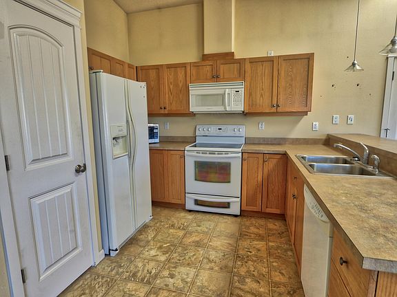5th image of 1988 NW Admiralty Cir