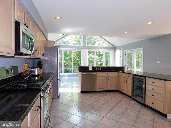 5th image of 5816 Pamela Dr