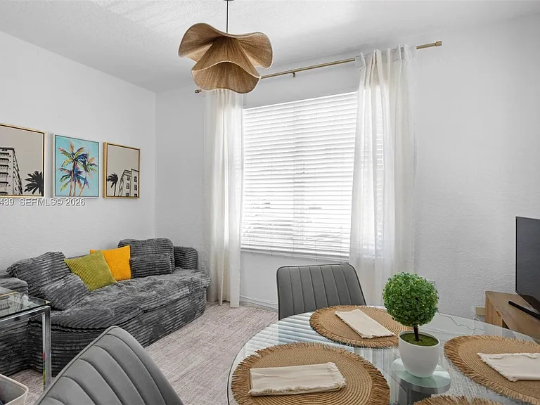 7326 Collins Ave #108 — Photo 2