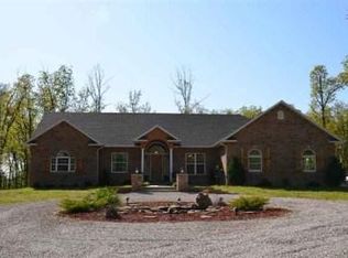 24525 Remington Ln, Lebanon, MO 65536