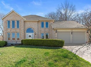 2911 Bayberry Ridge Dr, Saint Louis, MO 63129