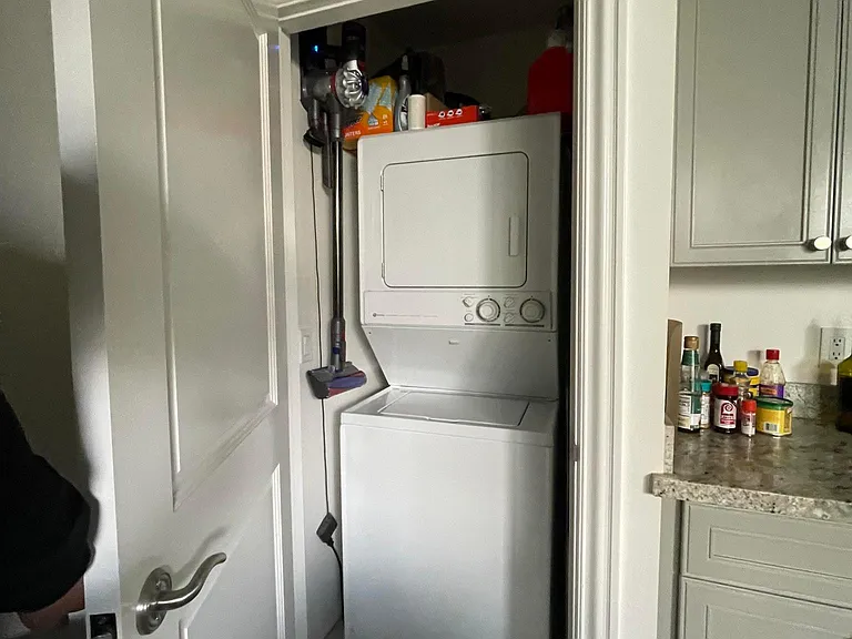 1610 Sacramento St #4 — Photo 12