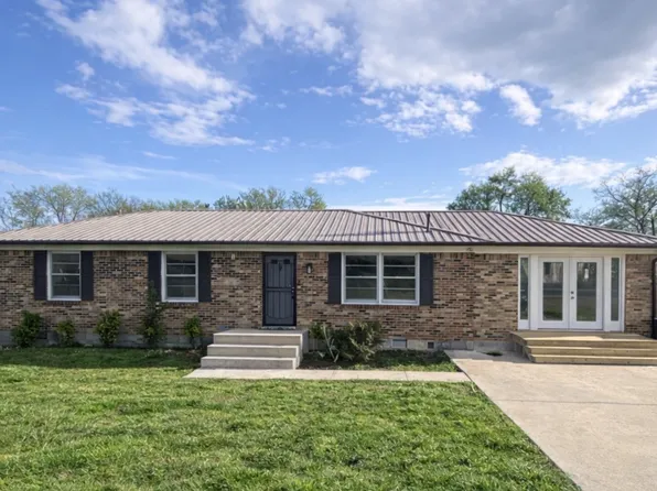 615 Estes St, Smithville, TN 37166